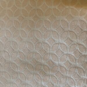 Ann Taylor 67% silk, 33% cotton. Size 2